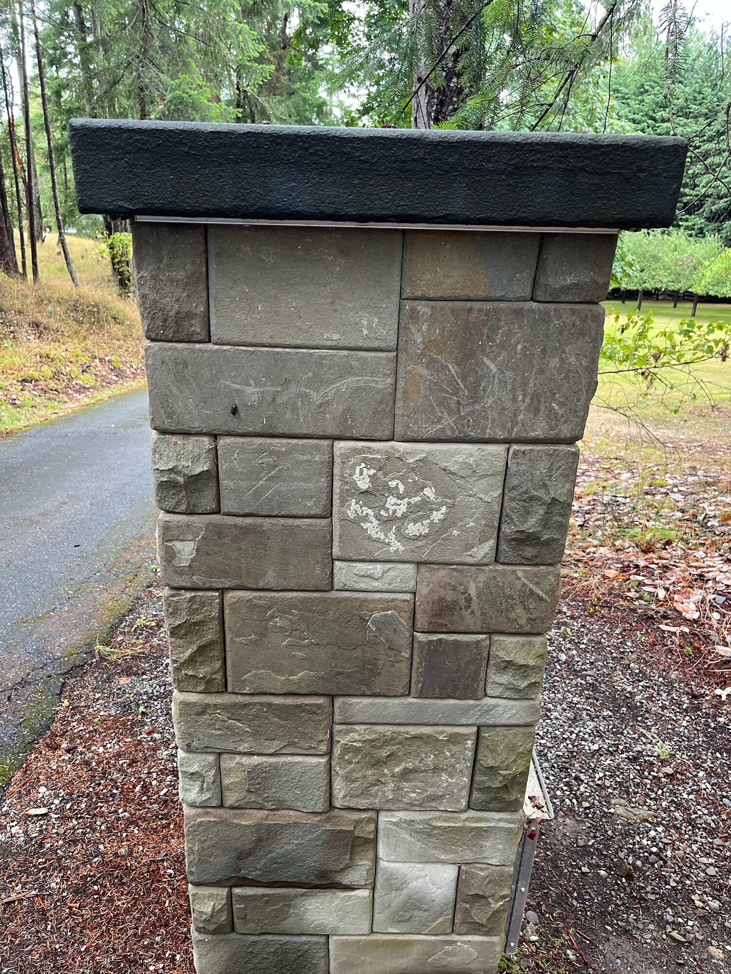 Driveway gate pillar detail